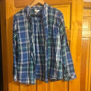 Croft & Barrow Women's Blue and Green Plaid Button Down Shirt